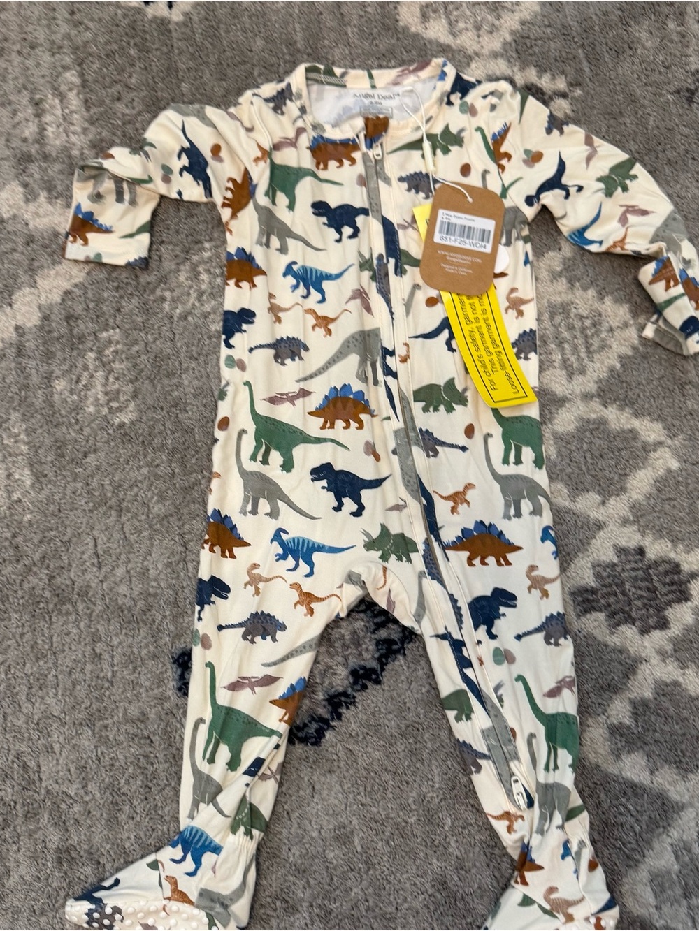 NWT Angel Dear 2-Way Zipper Footie 6–9M - Dinosaur Print in Cream